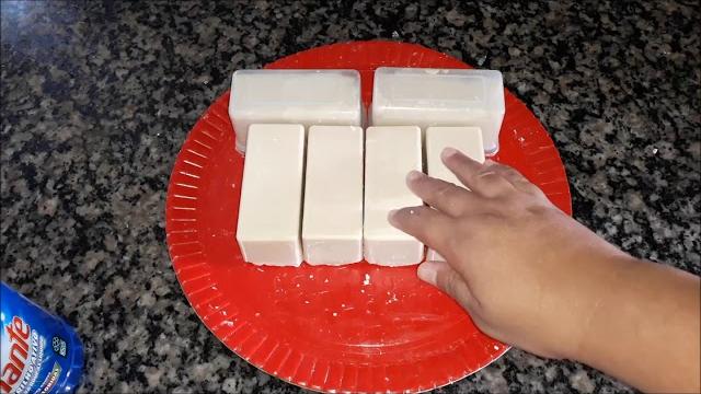 Aprenda a Fazer Sabão Brilhante em Barra