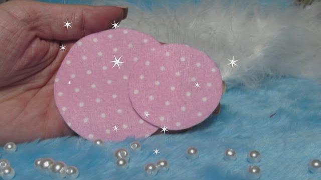 Flor de Feltro Delicada Na Faixa de Bebê