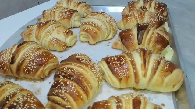 Delicioso Croissant Folhado – De Queijo