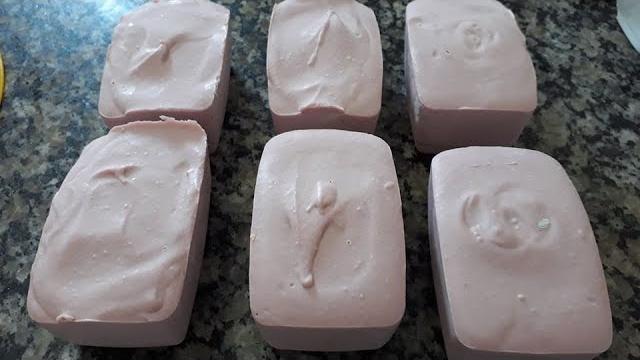Sabão Especial Para Deixar suas Panelas Com Brilho Extremo