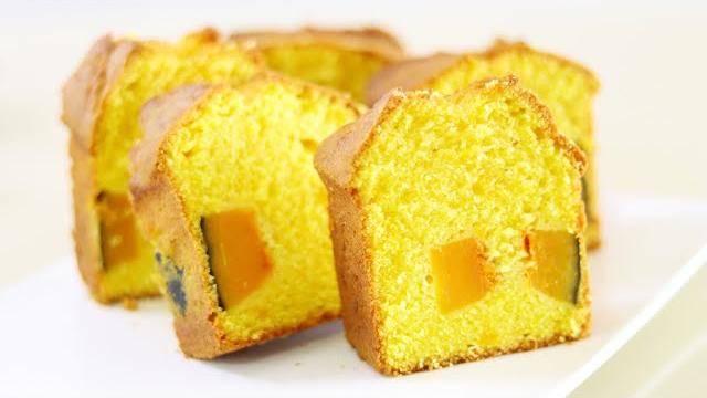 Bolo De Abóbora Com Cubos Dentro