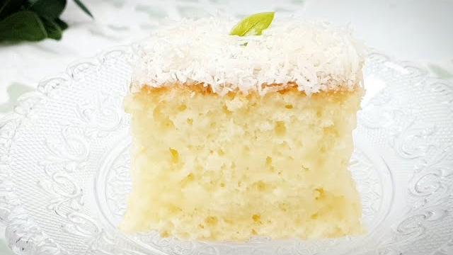 BOLO TOALHA FELPUDA – BOLO DE COCO MOLHADINHO