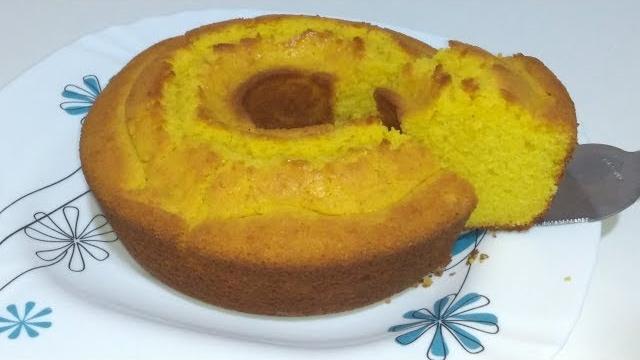 Bolo de Fubá Com Queijo Para o Café