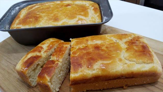 Pão Caseiro Feito com Massa Mole que Não Precisa Sovar