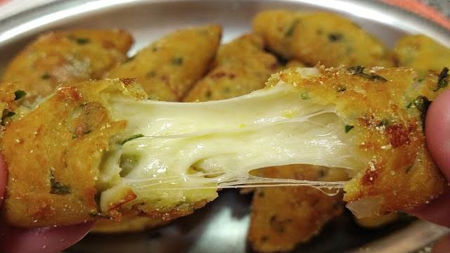 Bolinho Caipira de Milho Verde Com Queijo