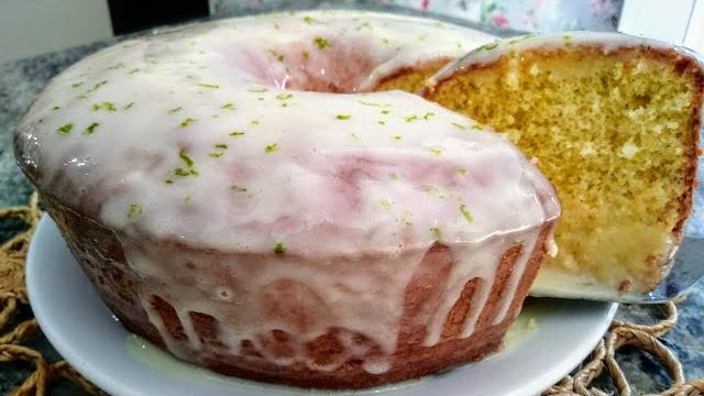 Bolo Simples de Limão – Fofinho e Delicioso