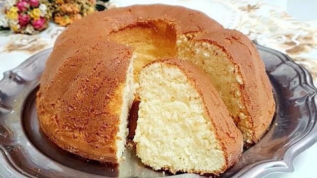 BOLO SIMPLES DE BAUNILHA PARA O CAFÉ – MASSA AMANTEIGADA