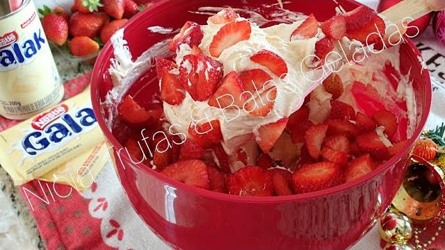 Recheio Cremoso De Morango Para Bolo