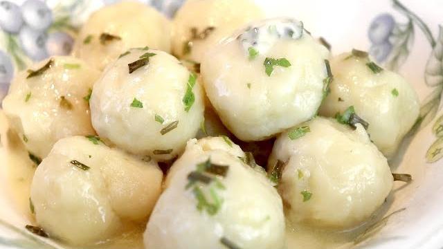 Bolinho De Batata Com Molho