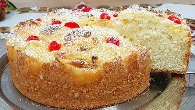 BOLO DELICIOSO COM CREME QUE JÁ SAI PRONTO DO FORNO