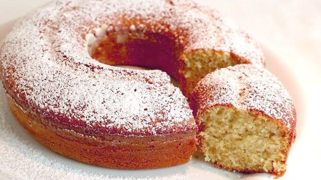 Bolo Fácil E Rápido Para O Café Da Manhã