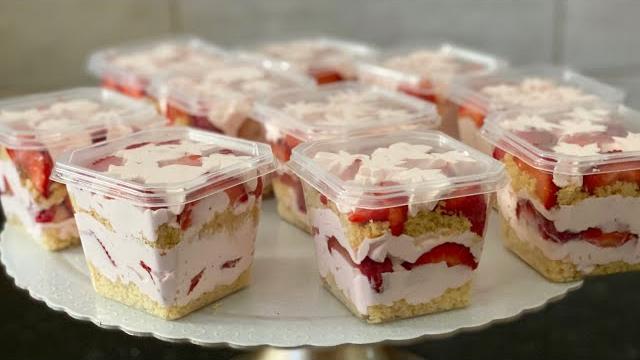 Bolo No Pote – Mousse Trufado De Morango