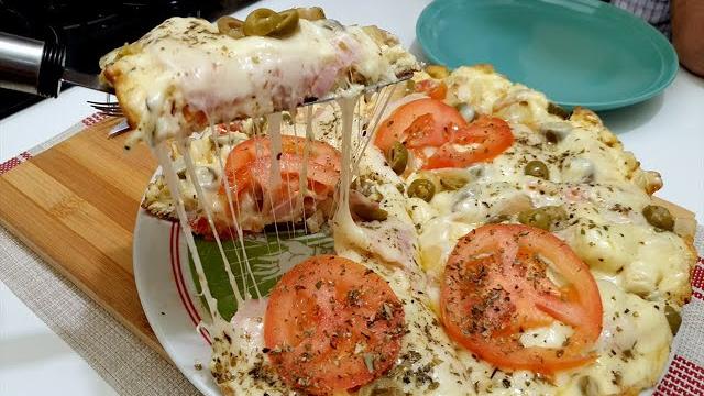 Pizza De Omelete Na Frigideira Com Mussarela