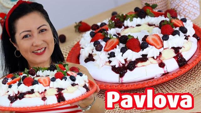 Irresistível Pavlova De Frutas Vermelhas