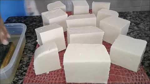 Sabão Econômico Clareador E Bactericida