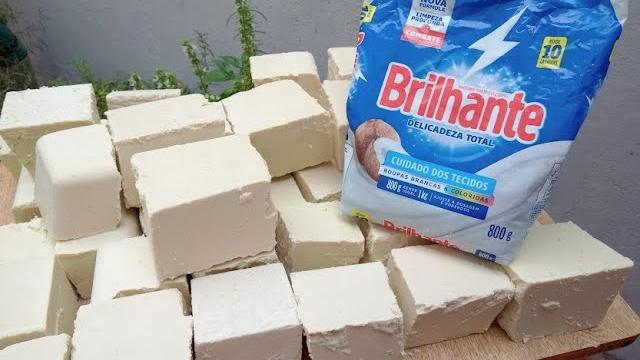 SABÃO CASEIRO DE ÓLEO USADO QUE NÃO DESMANCHA FÁCIL