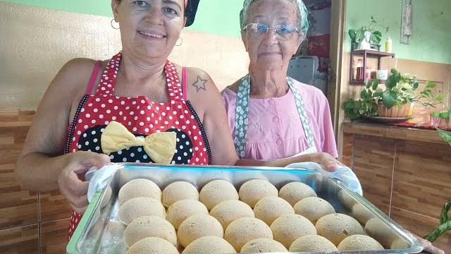 Pão de Queijo Caseiro – Perfeito Para o Café