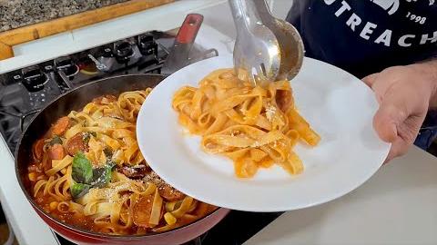 Macarronada Perfeita Com Molho Caseiro – Dicas para Não Grudar a Massa