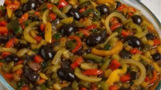 Caponata de Berinjela: Leve, Saborosa e Cheia de Experiências