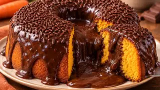 Bolo de Cenoura Vulcão com Chocolate