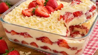 Creme Belga com Morango: Sobremesa Cremosa e Irresistível